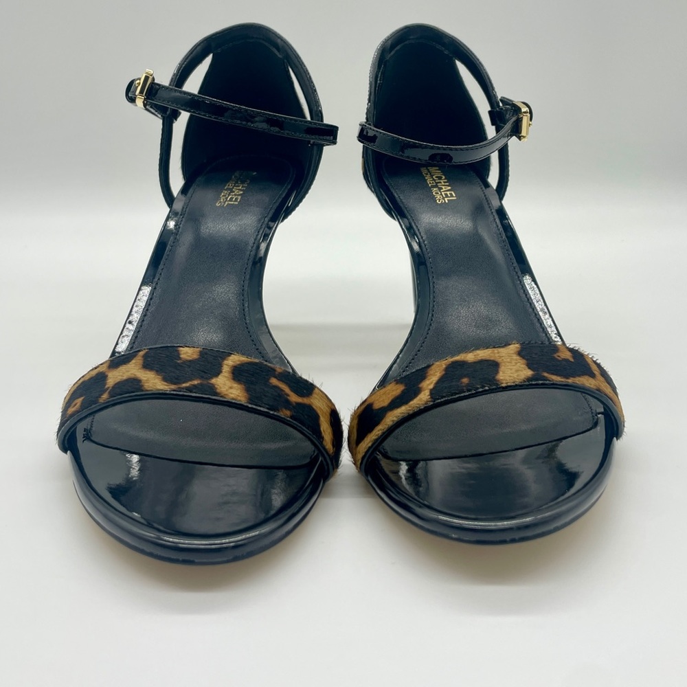 NWB Michael Kors women’s size 8